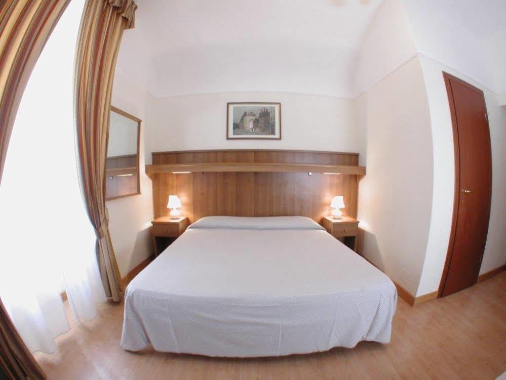 Hotel Altavilla 9 Rome Extérieur photo